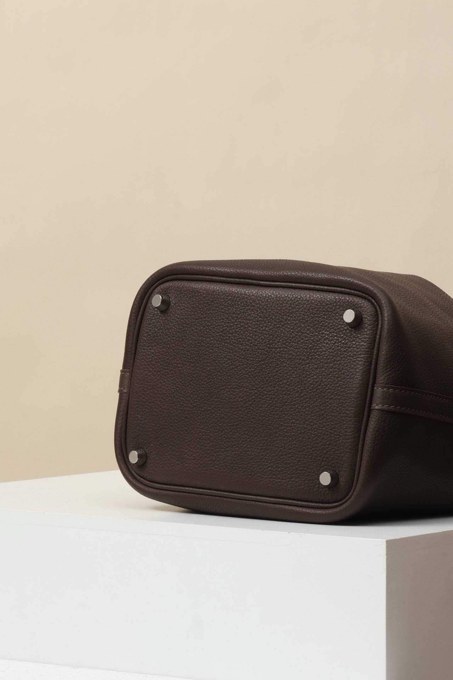 CL18 46 Ebony Color PHW #4113