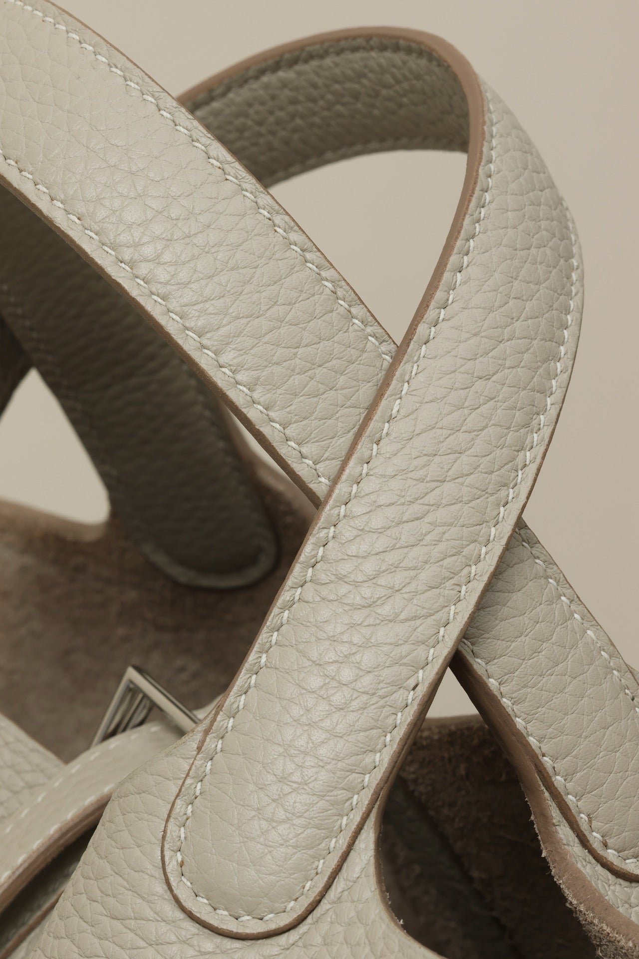 CL18 8L Glacier White PHW #4088