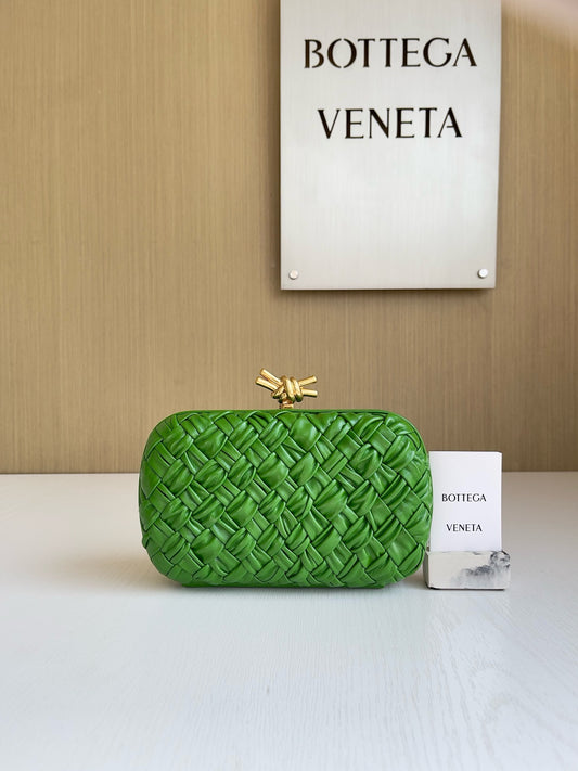 BV the knot #2599