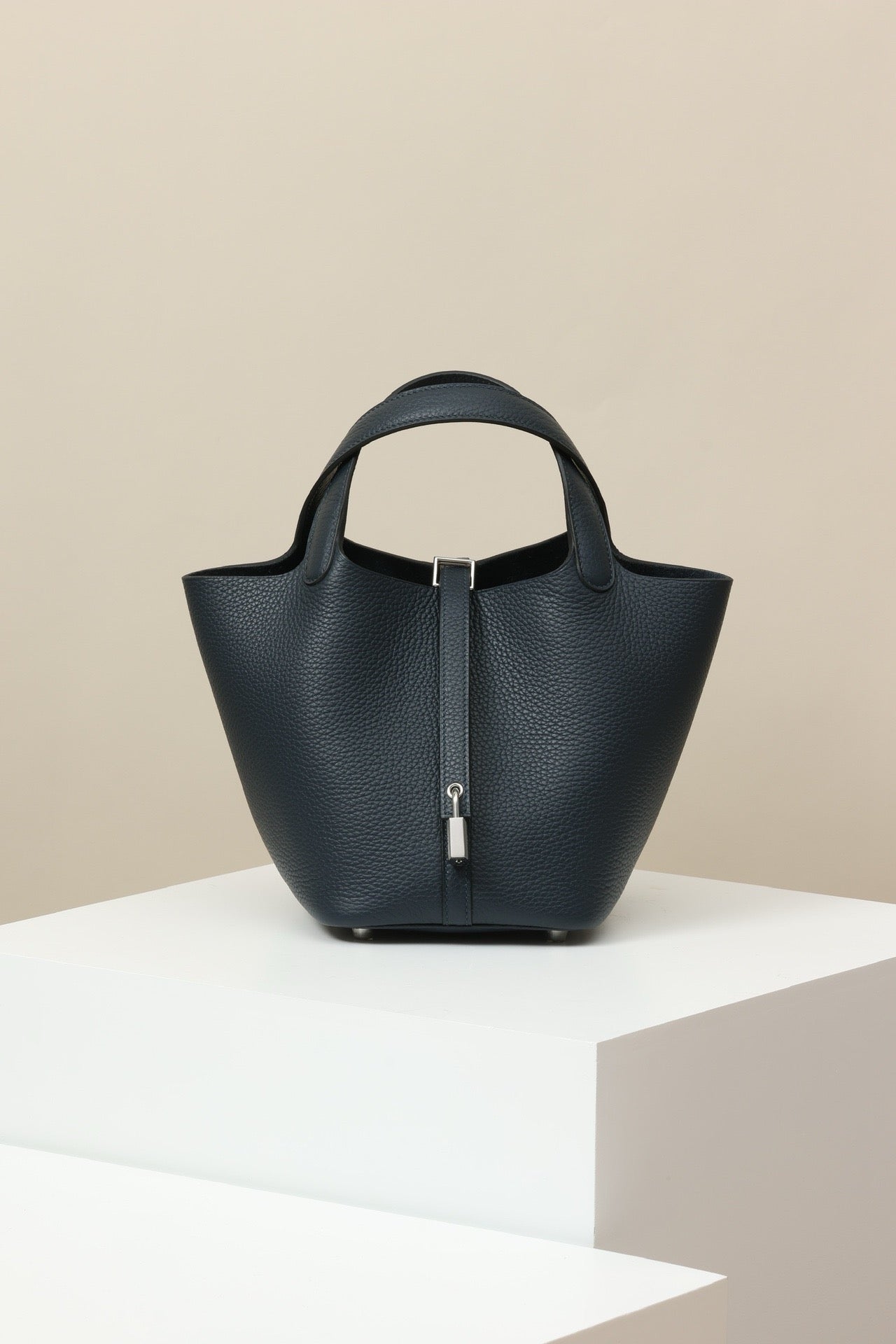 CL18 2Z Midnight Blue PHW #4048