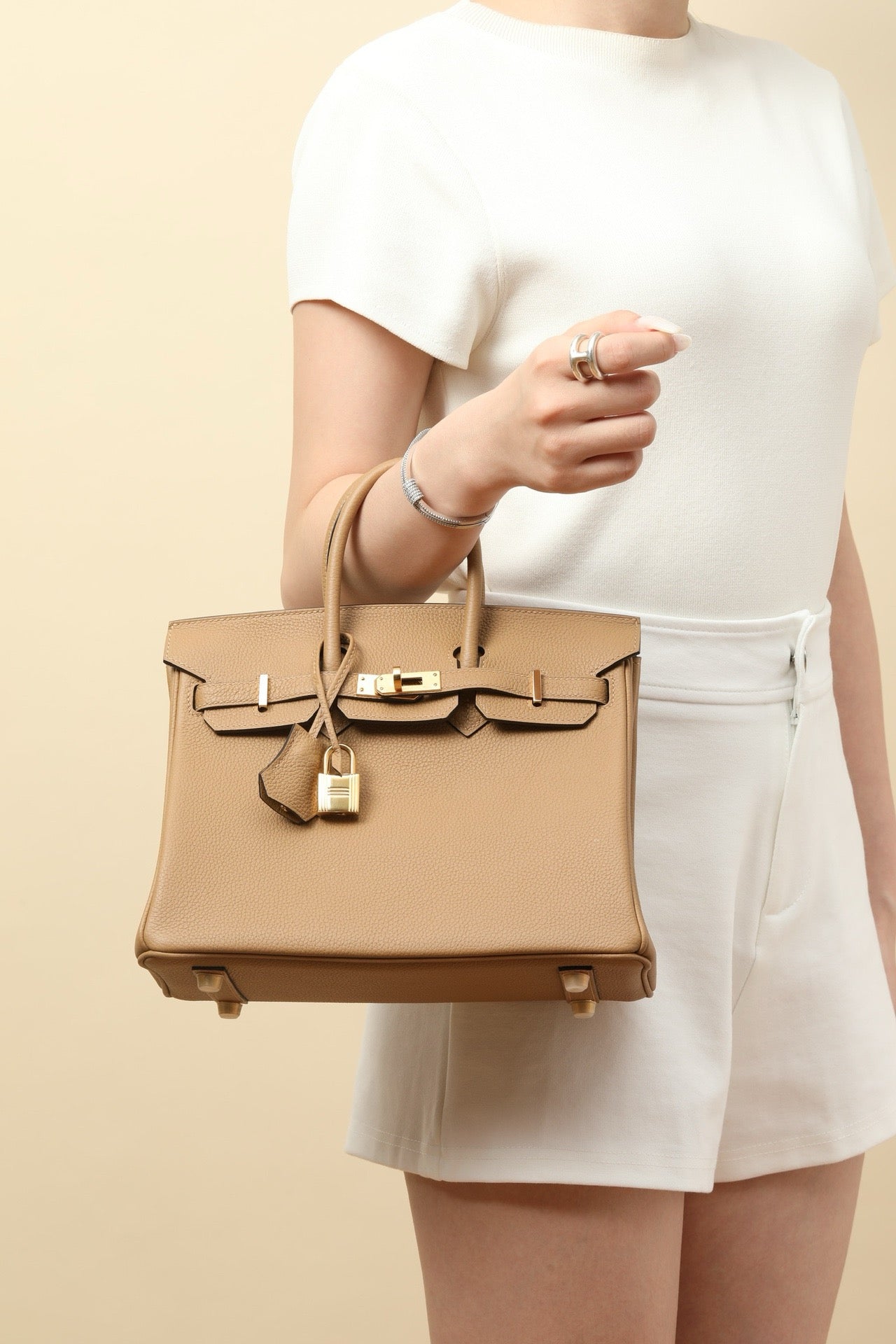 BK25 Mushroom White # 3883