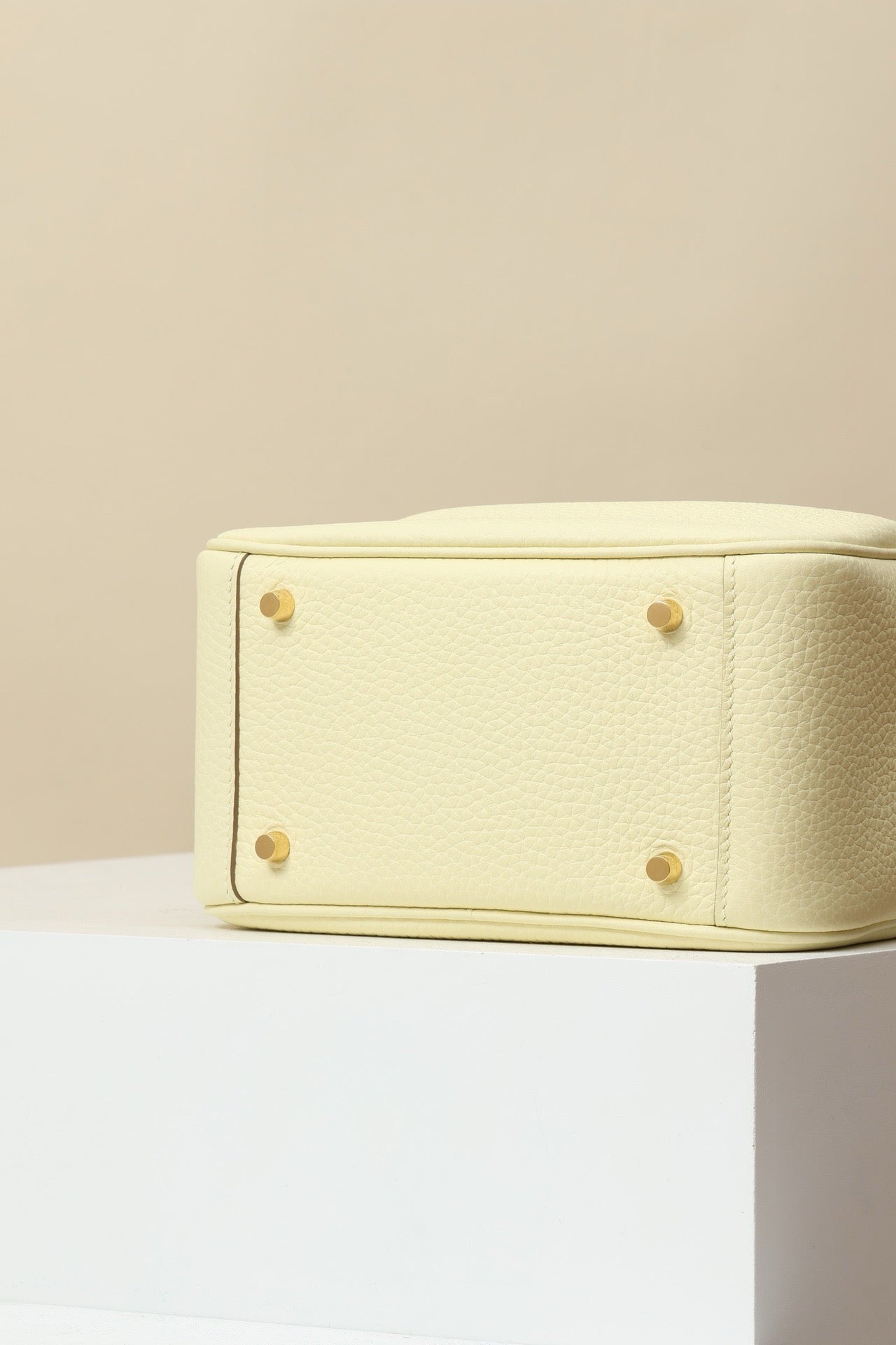 LD19 , Togo , I9 Moutarde Milton GHW #4577