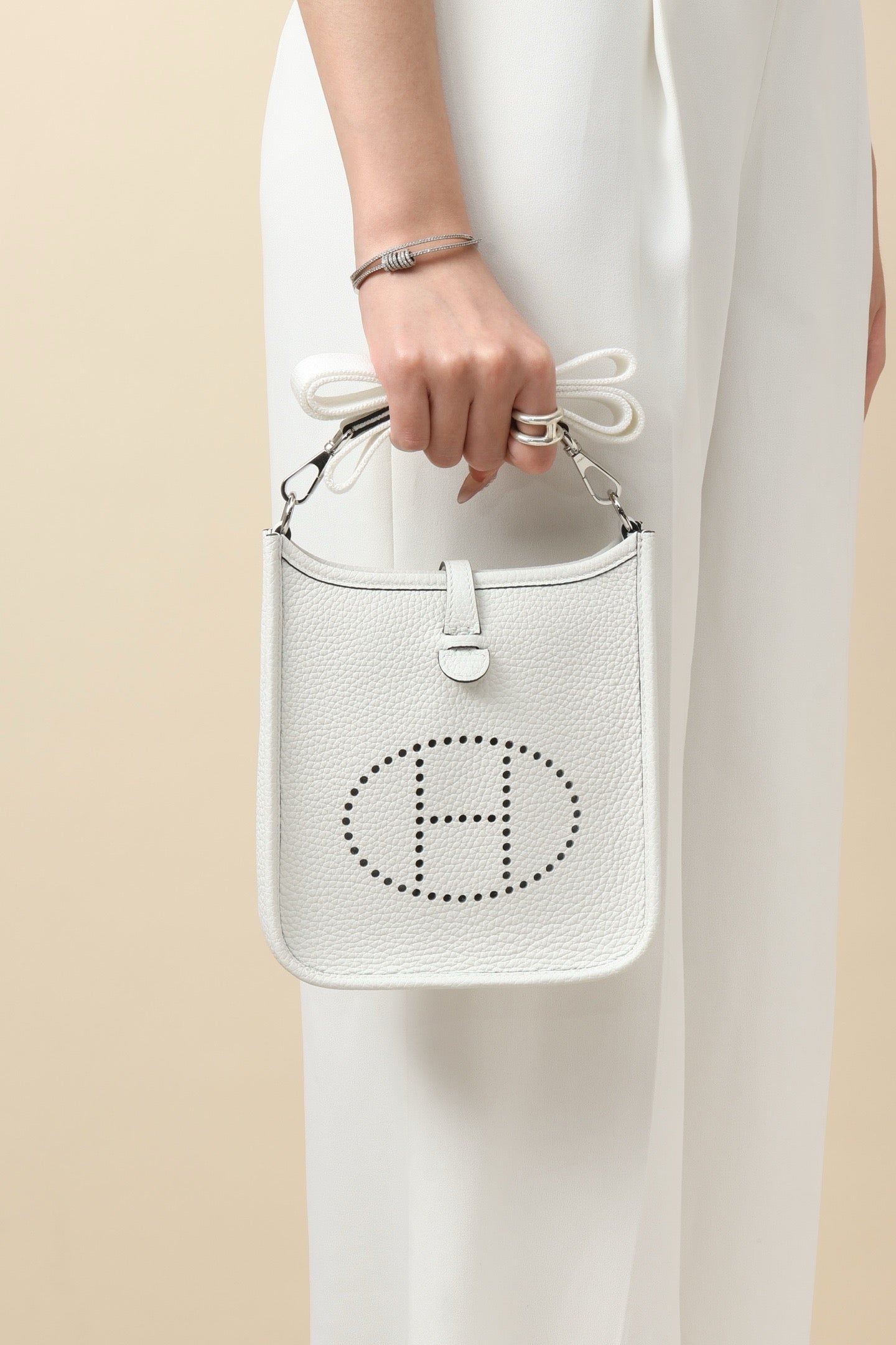 YF16 OU New White ,Clemence bull leather crossbody bag  , PHW #4409