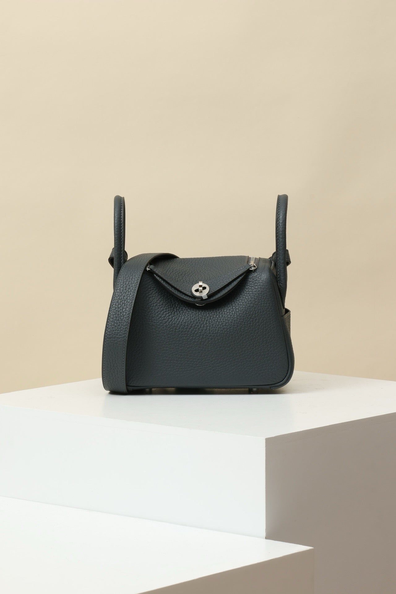 LD19 , Togo ,  H0 Gris Brouillard PHW #4574