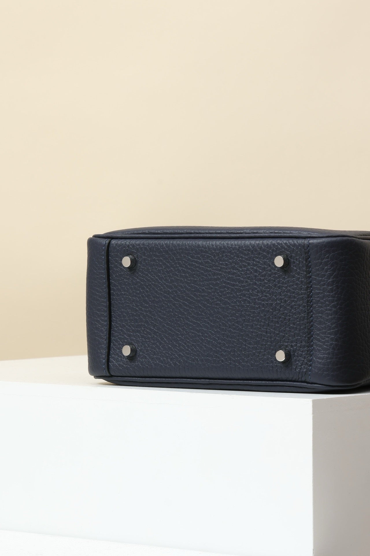 LD19 , 2Z Midnight Blue PHW #4569