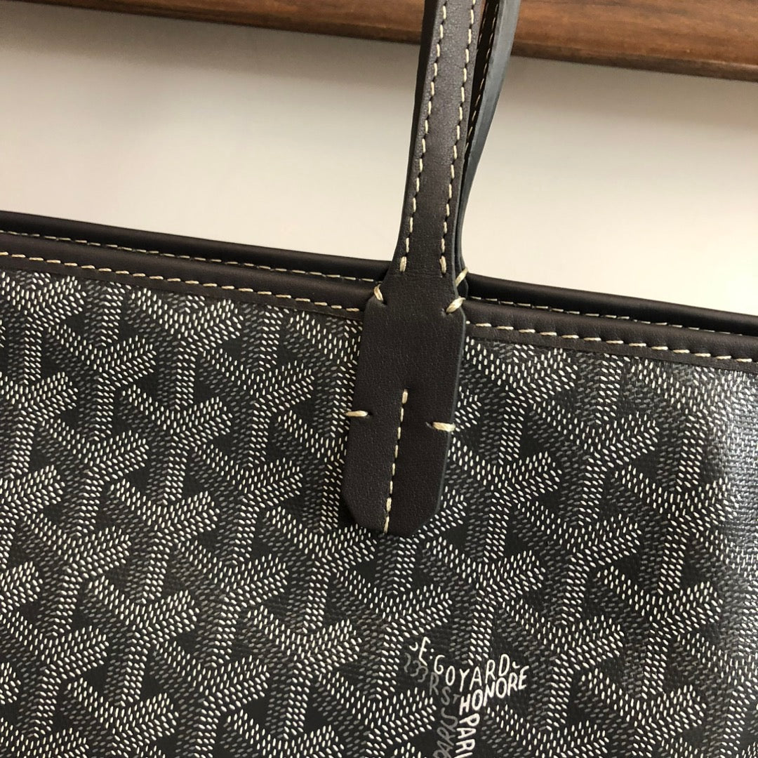 Artois MM Bag #691