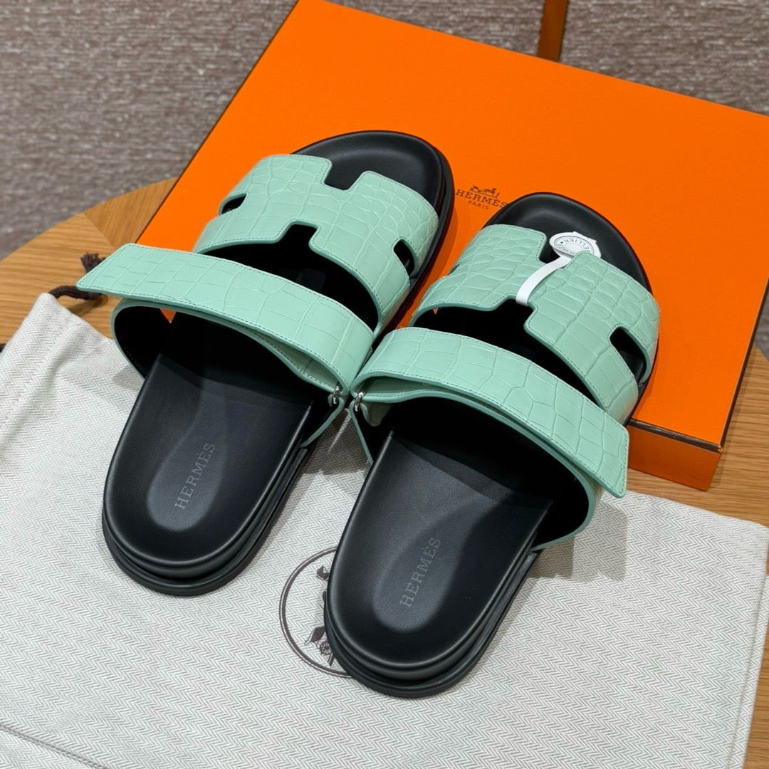 sandal alligator #2576