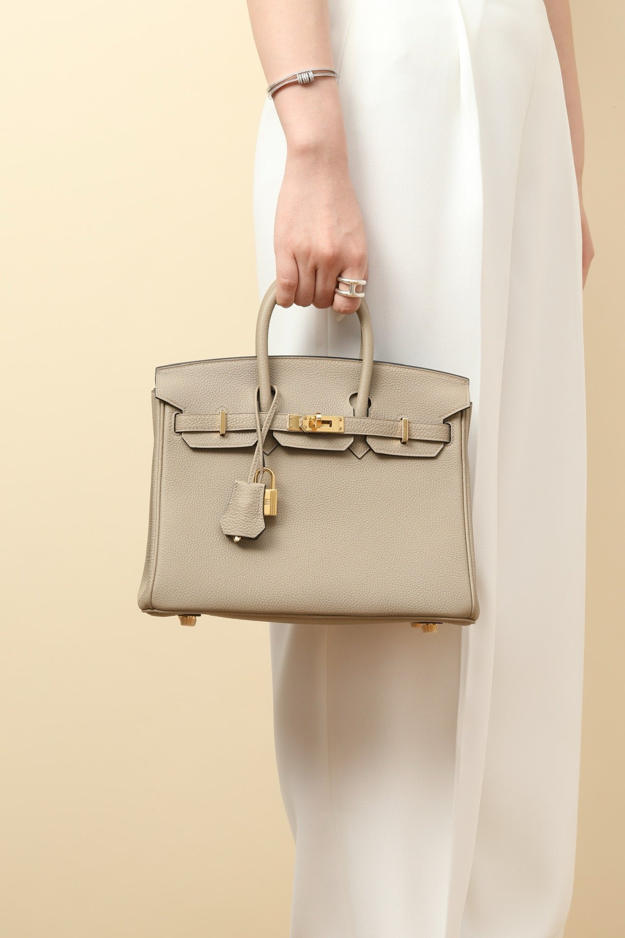 BK25 Dove Gray # 3874