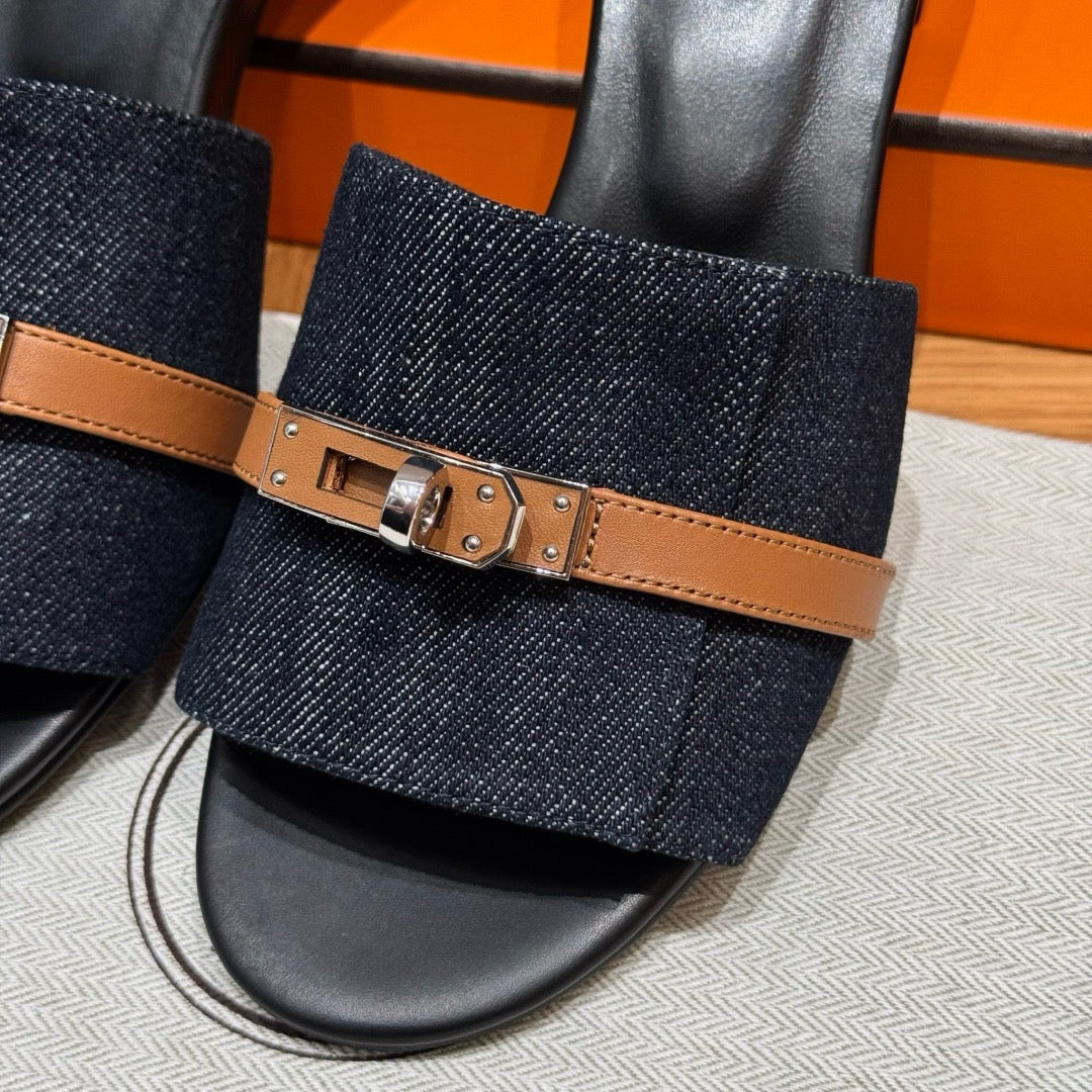 Sandal #3070