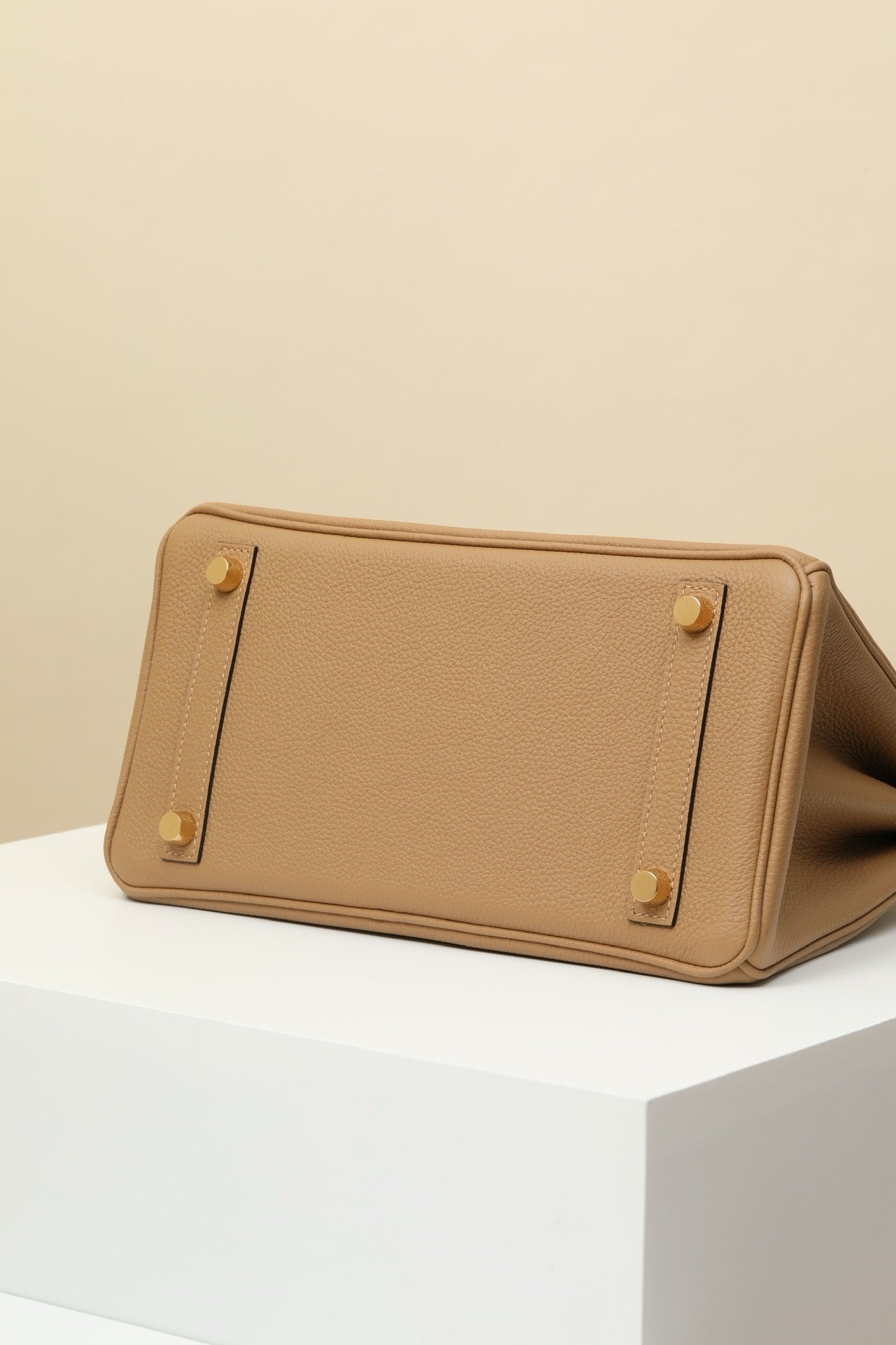 BK25 Mushroom White # 3883