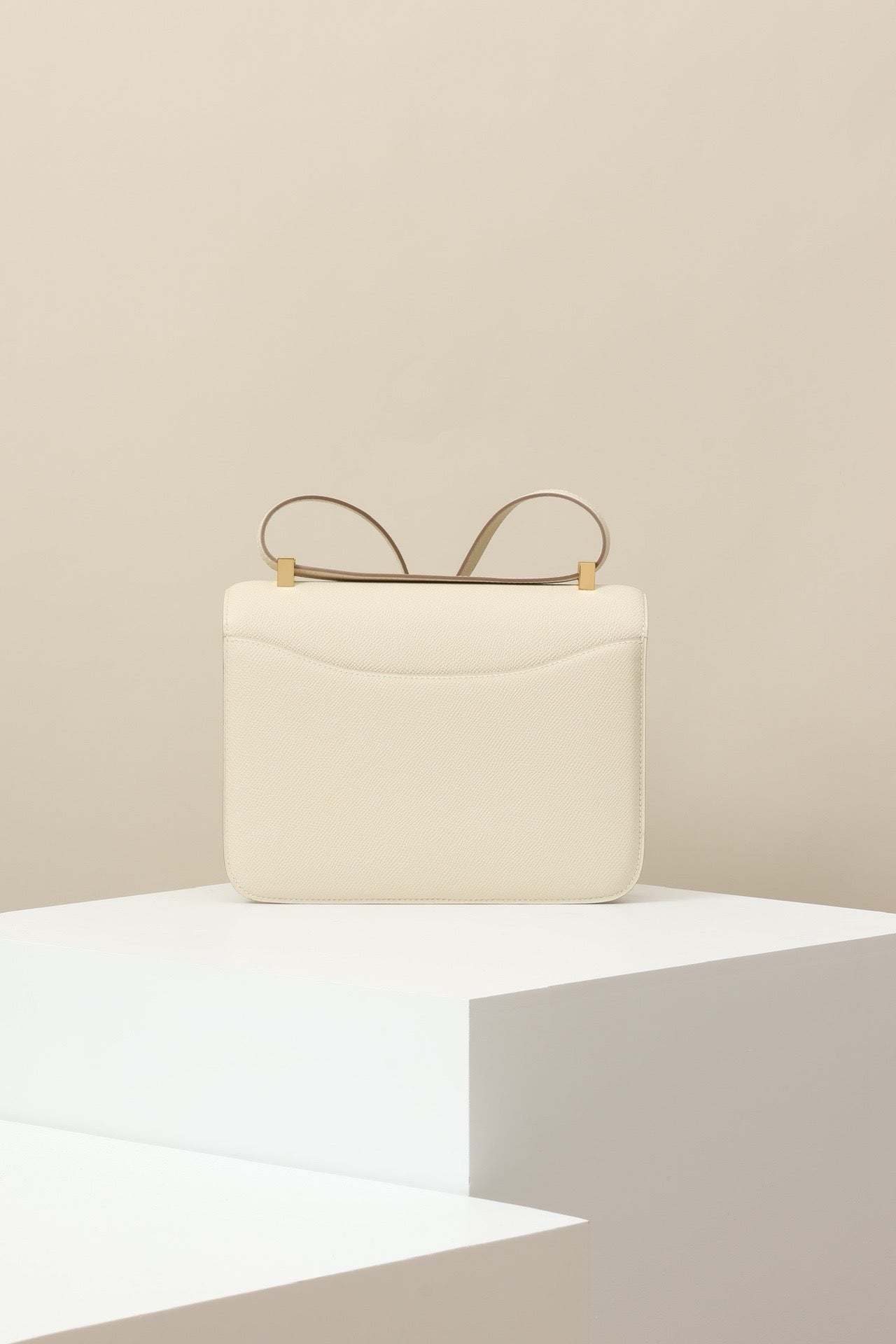 CJG 23 cm , Milkshake White GHW #4283