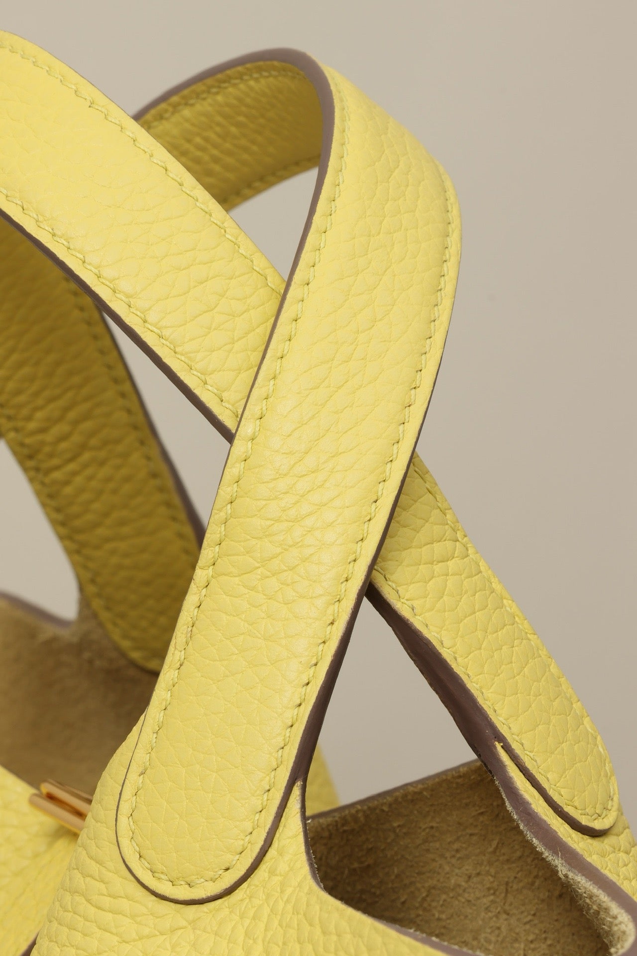 CL18 90 Naples Yellow GHW #4059