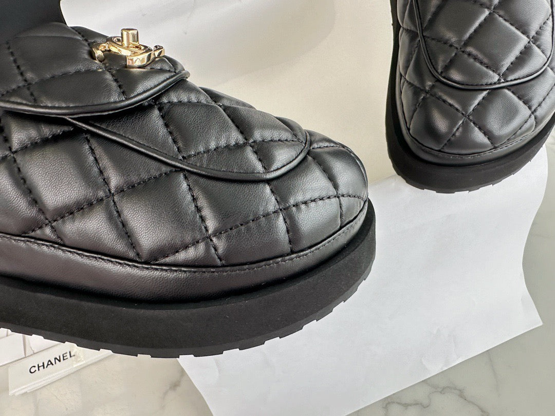 24s Sandal #369