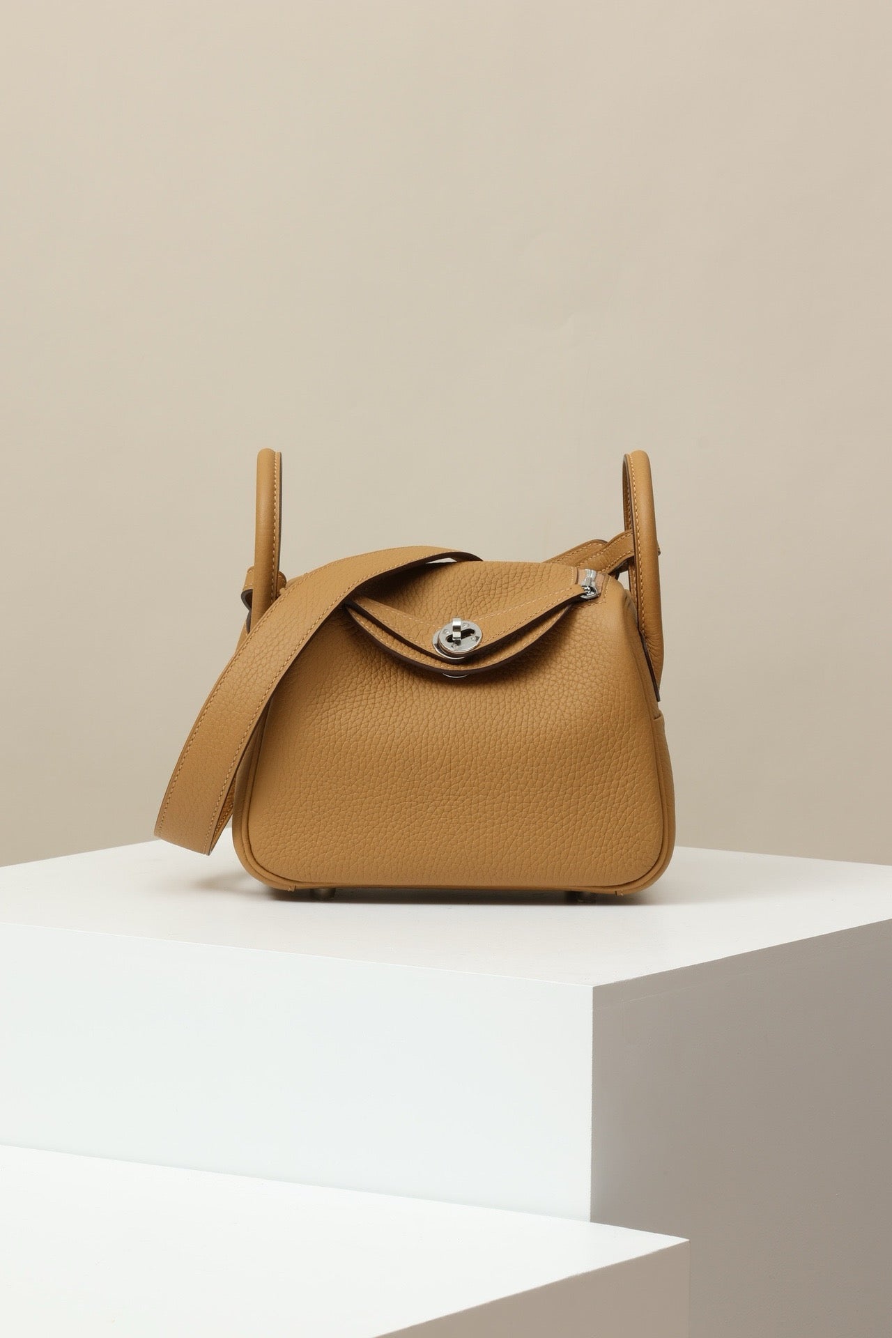 LD19 , Togo , 4B Biscuit PhW #4593