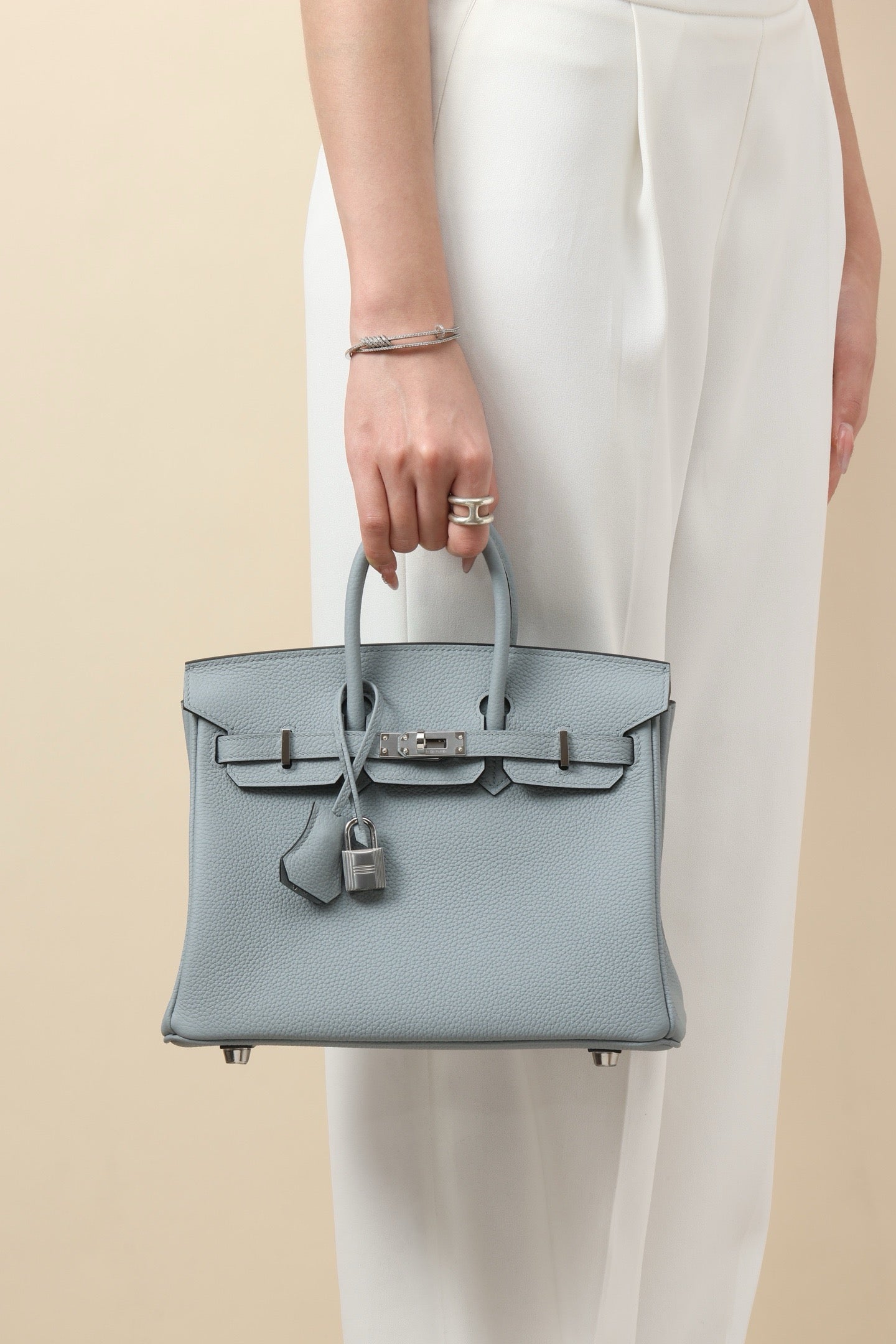 BK25 Puppet Gray #3849