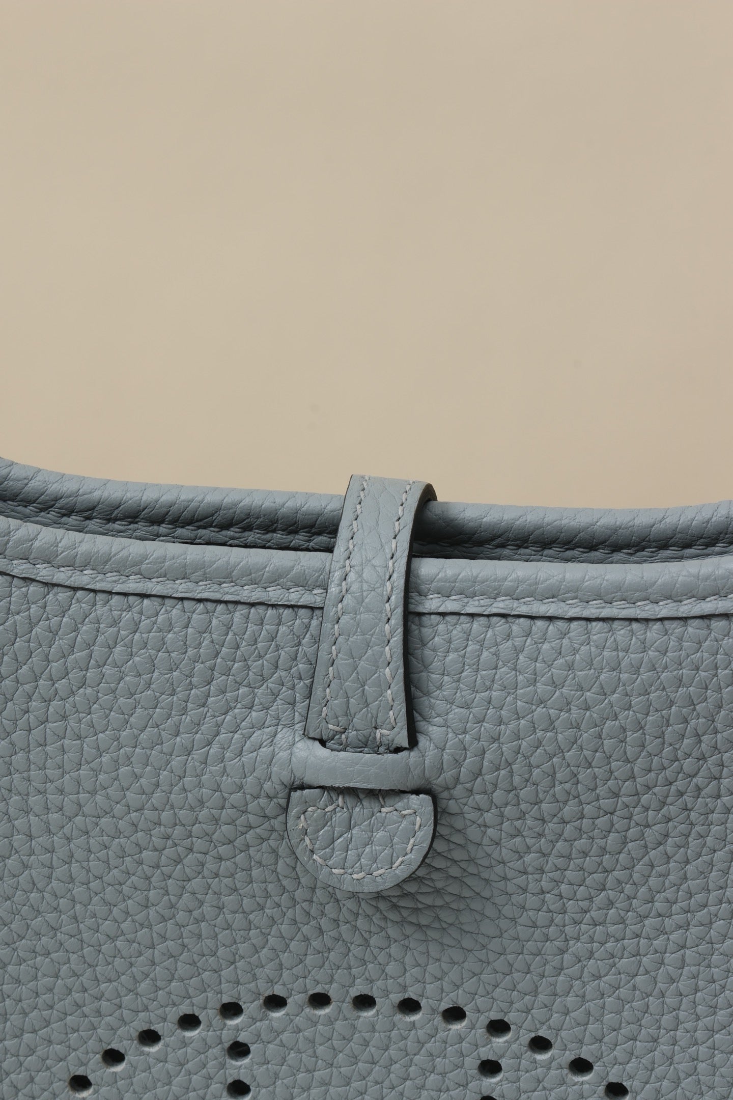 YF16 P0 Puppet Grey, Clemence bull leather crossbody bag  , PHW #4404