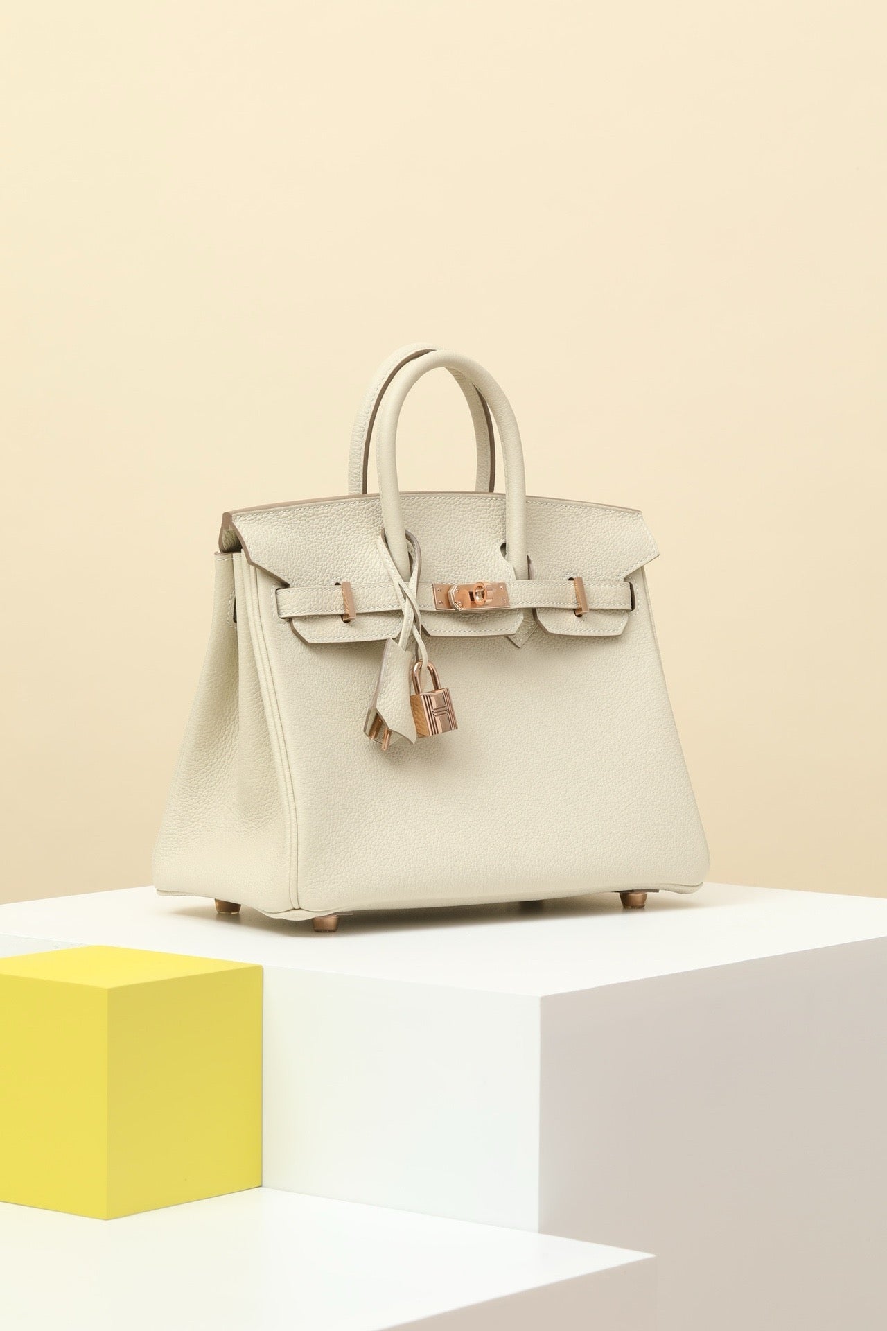 BK25 Milkshake White # 3885