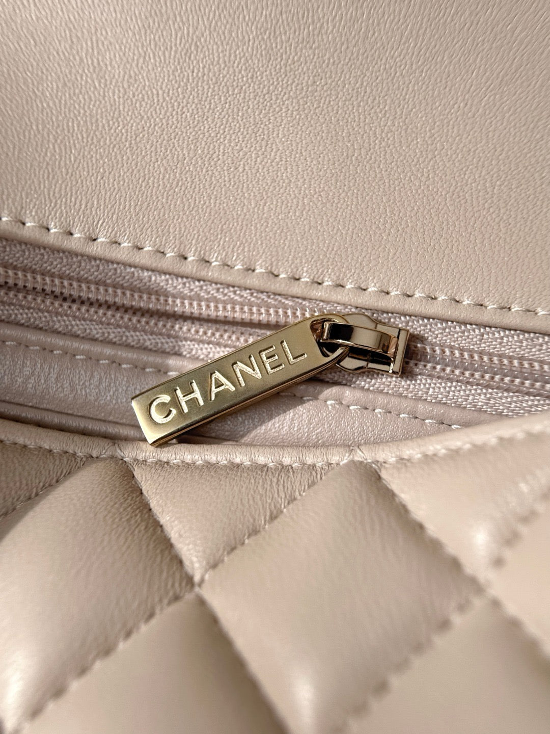 Cf20 Champagne Gold Hardware   #4672