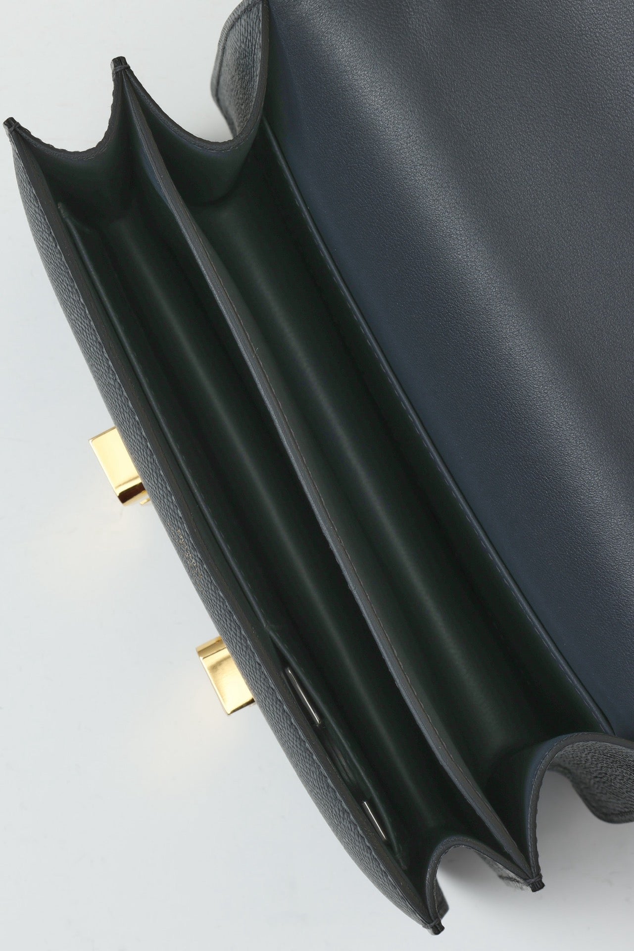 CJ19 19 cm , Smog Grey Epsom leather GHW #4322