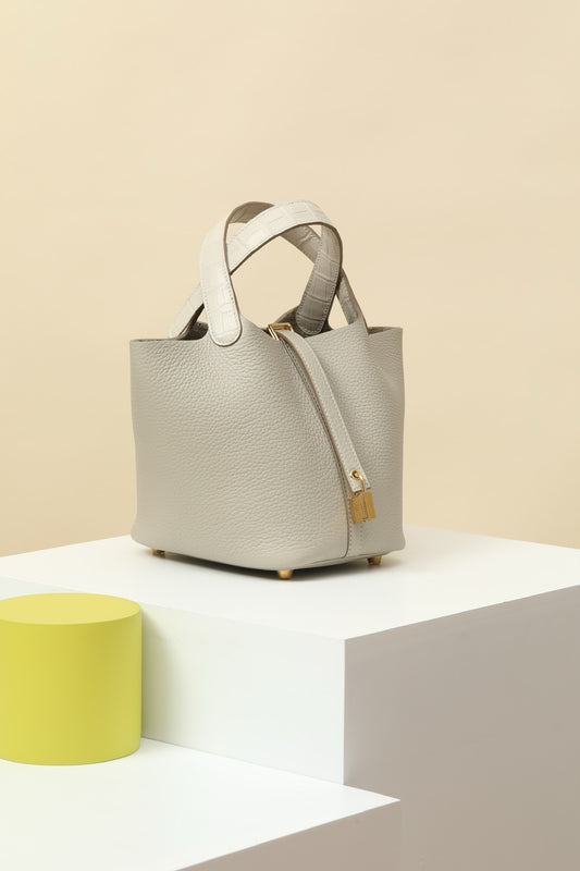 CL18 Glacier White #3746