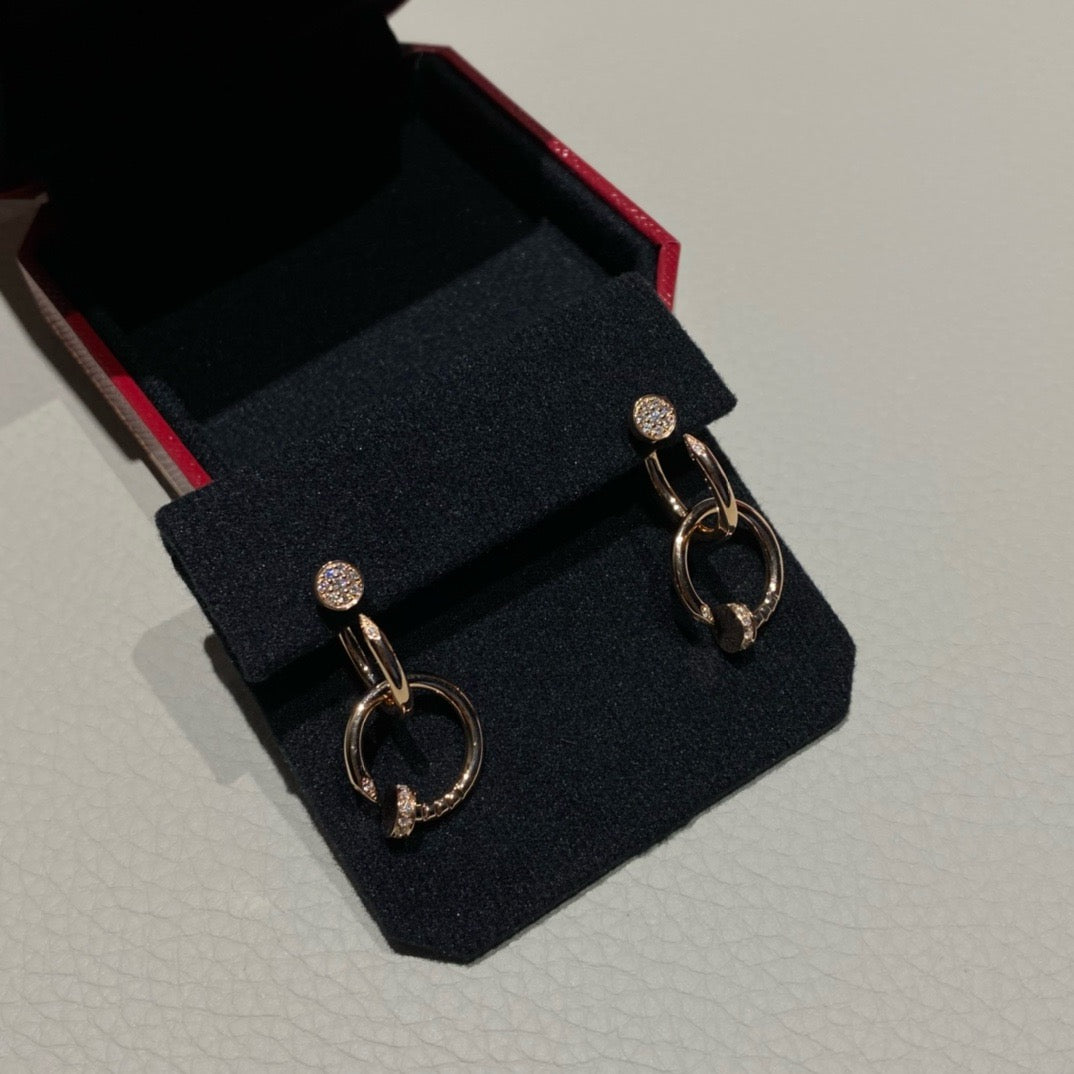 أقراط كارتييه ذهب عيار 18, ألماس vvs1