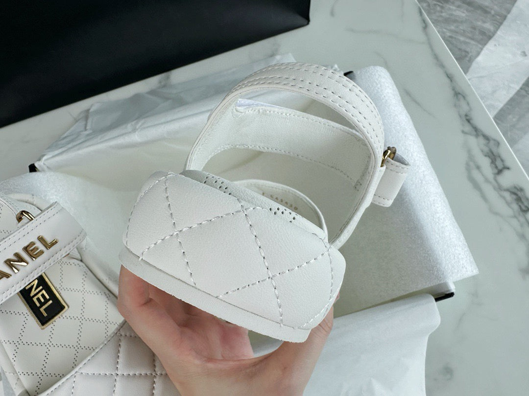 24s Sandal #367
