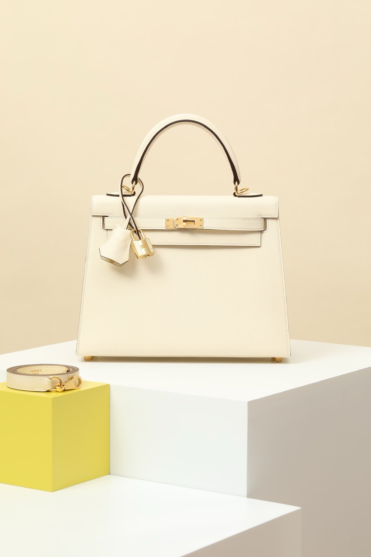 KL25 Cream White #3682