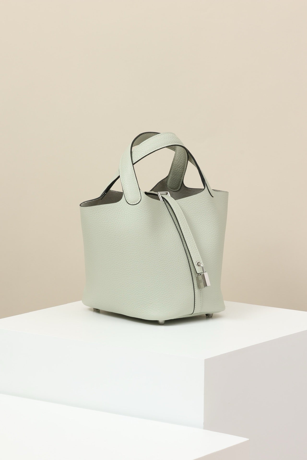 CL18 OW Crystal Gray PHW #4050