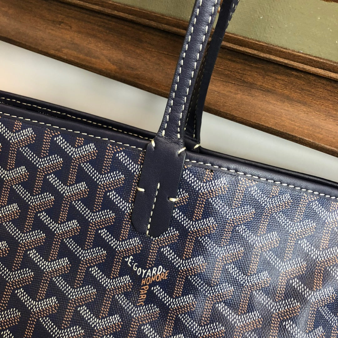 Artois MM Bag #681