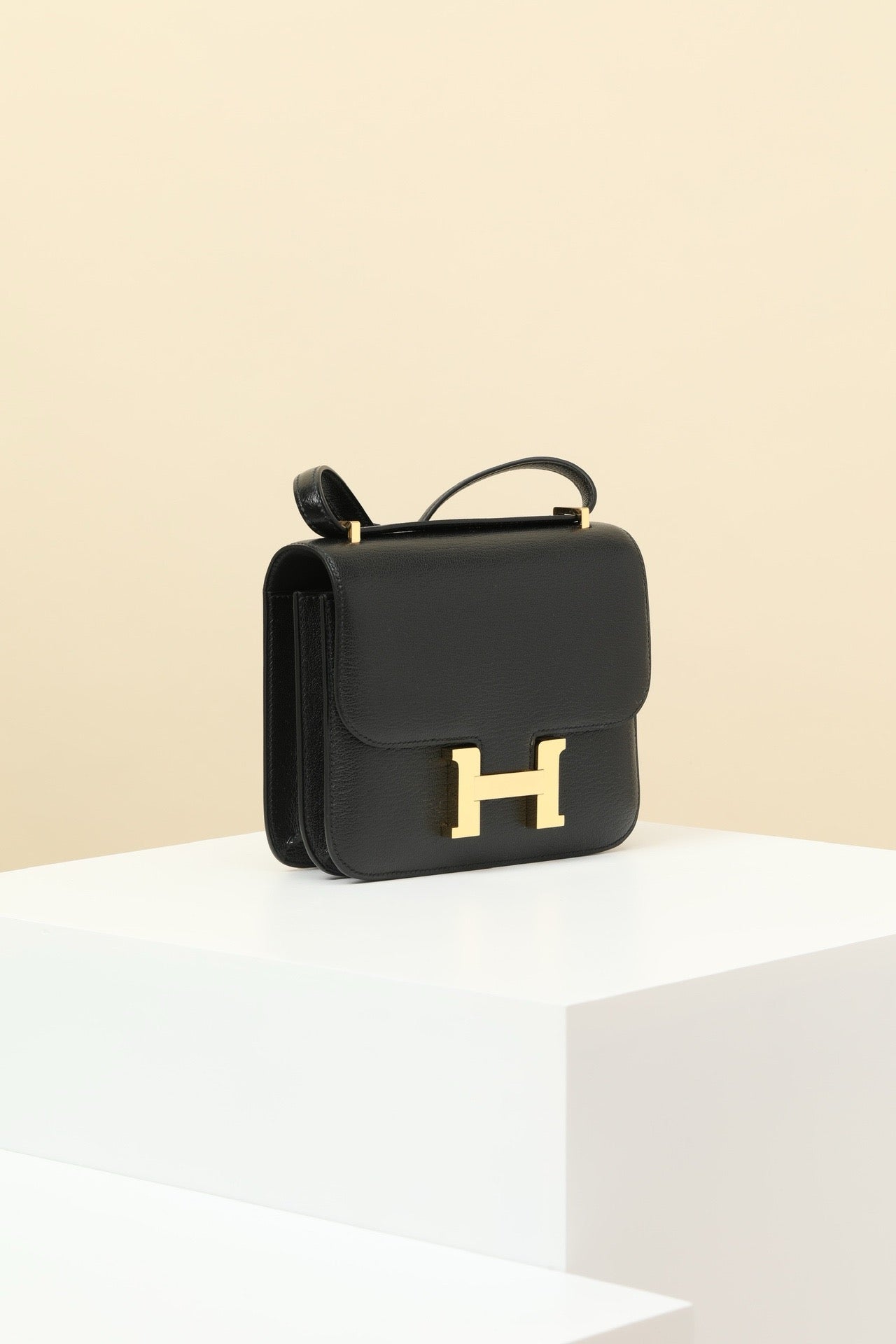 CJ19 19 cm , CK89 Black Goatskin GHW #4342