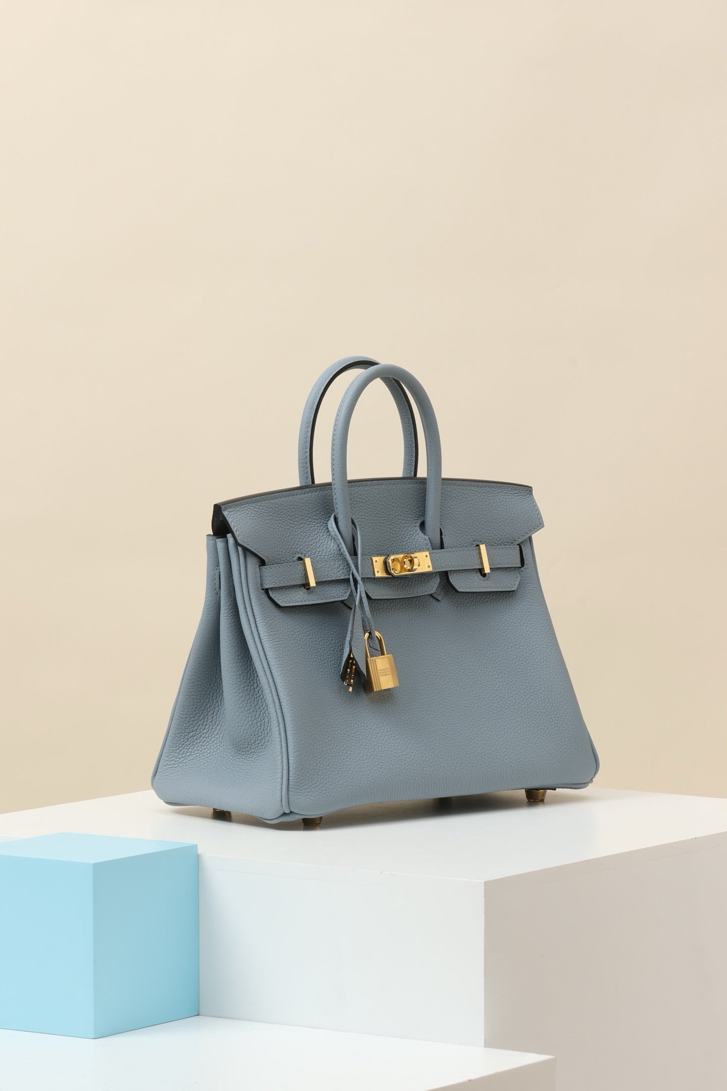 BK25 Linen Blue #3848