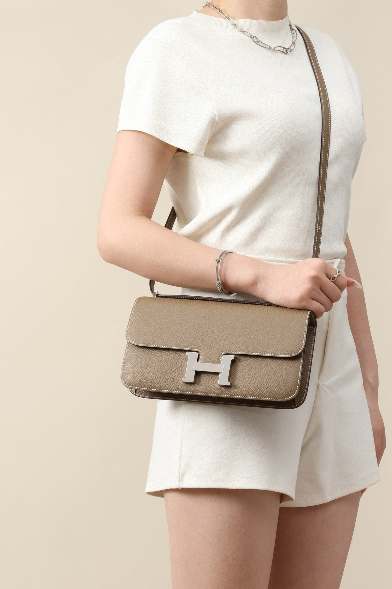 CJG24 , Epsom CK18 Elephant Grey PHW #4364