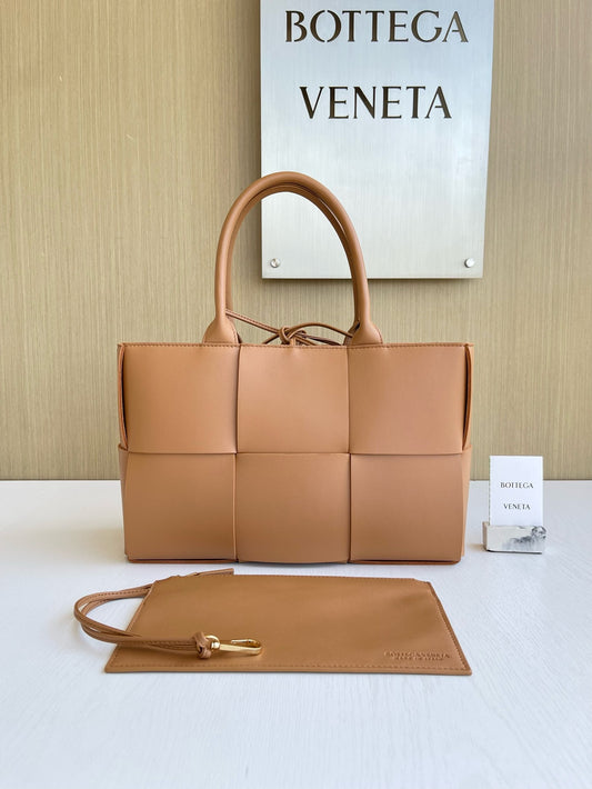 BV Mini Tote #2711