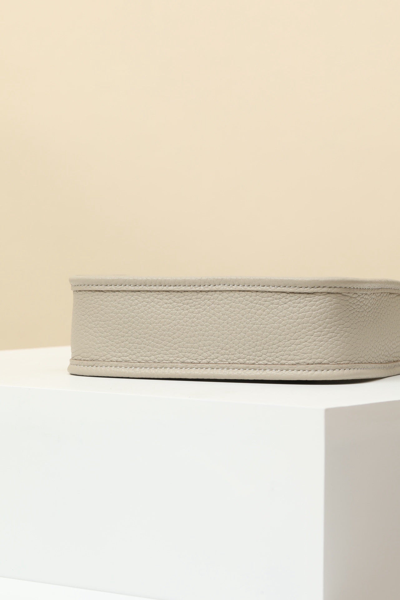 YF16 8L Glacier WhiteClemence bull leather crossbody bag  , PHW #4448