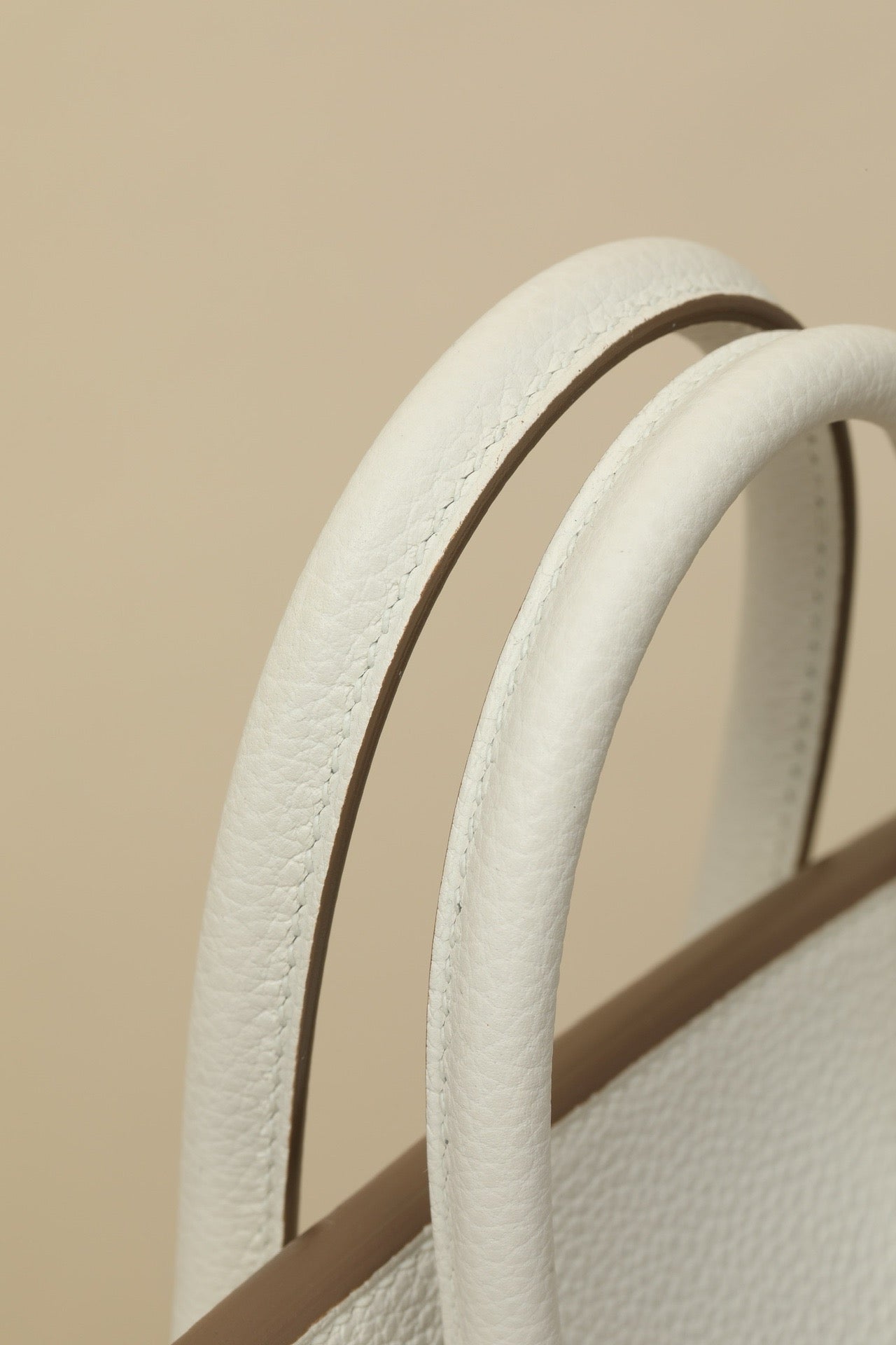 BK25 Mushroom White # 3882