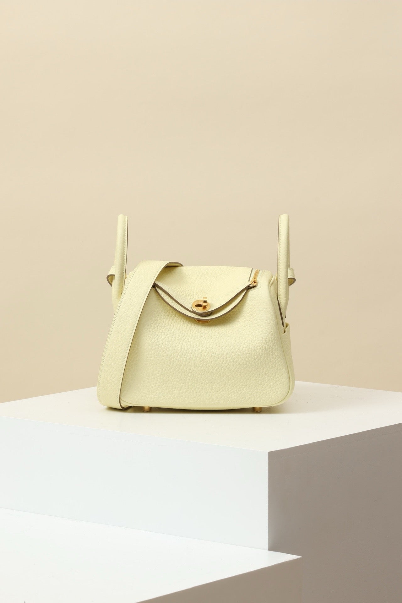 LD19 , Togo , I9 Moutarde Milton GHW #4577