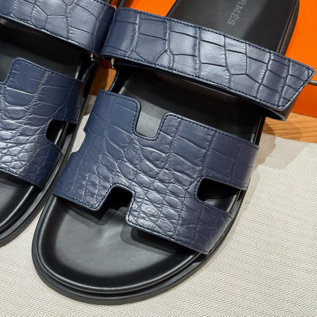 sandal alligator #2572