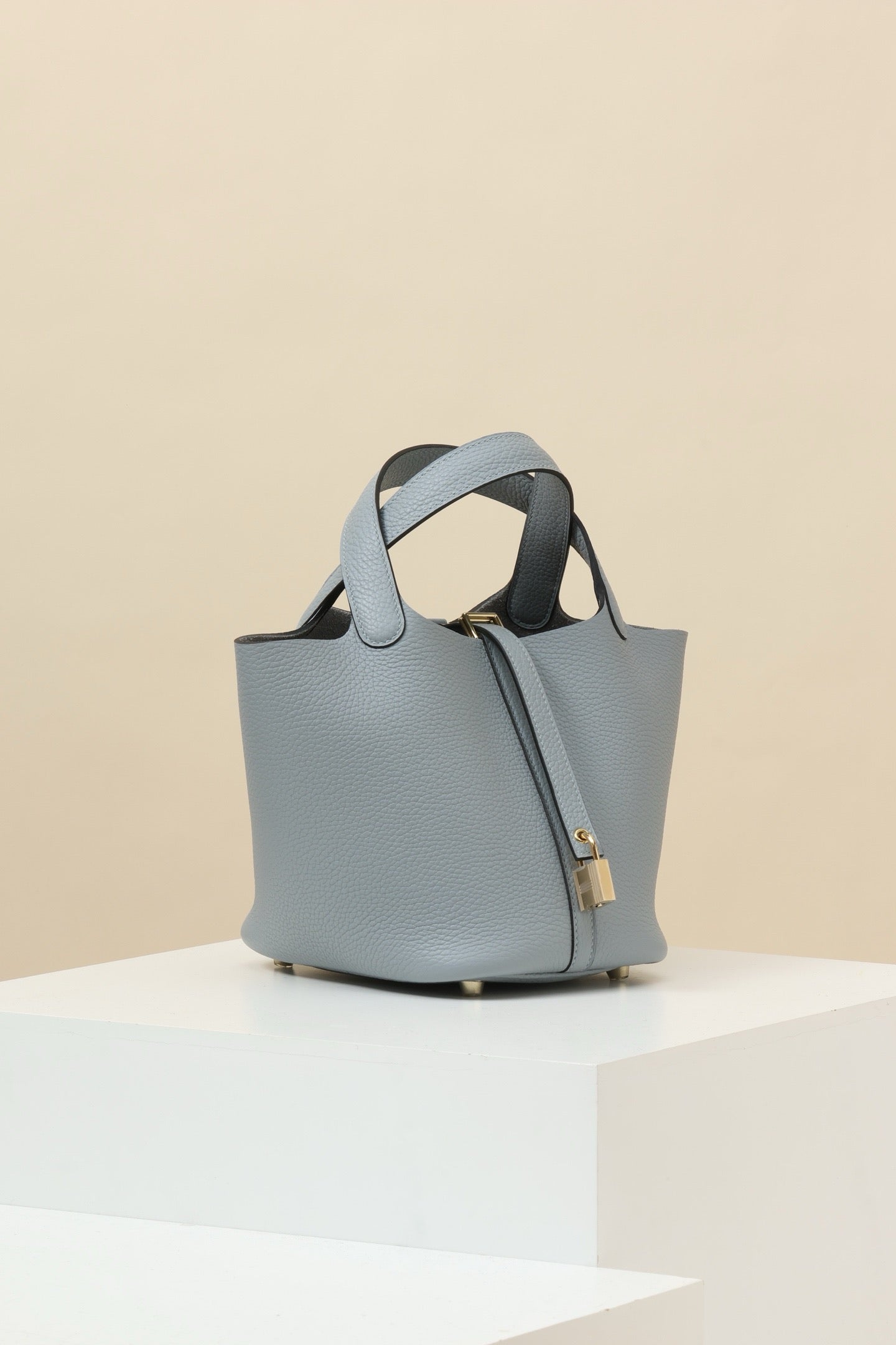 CL18 8U Glacier Blue GHW #4109