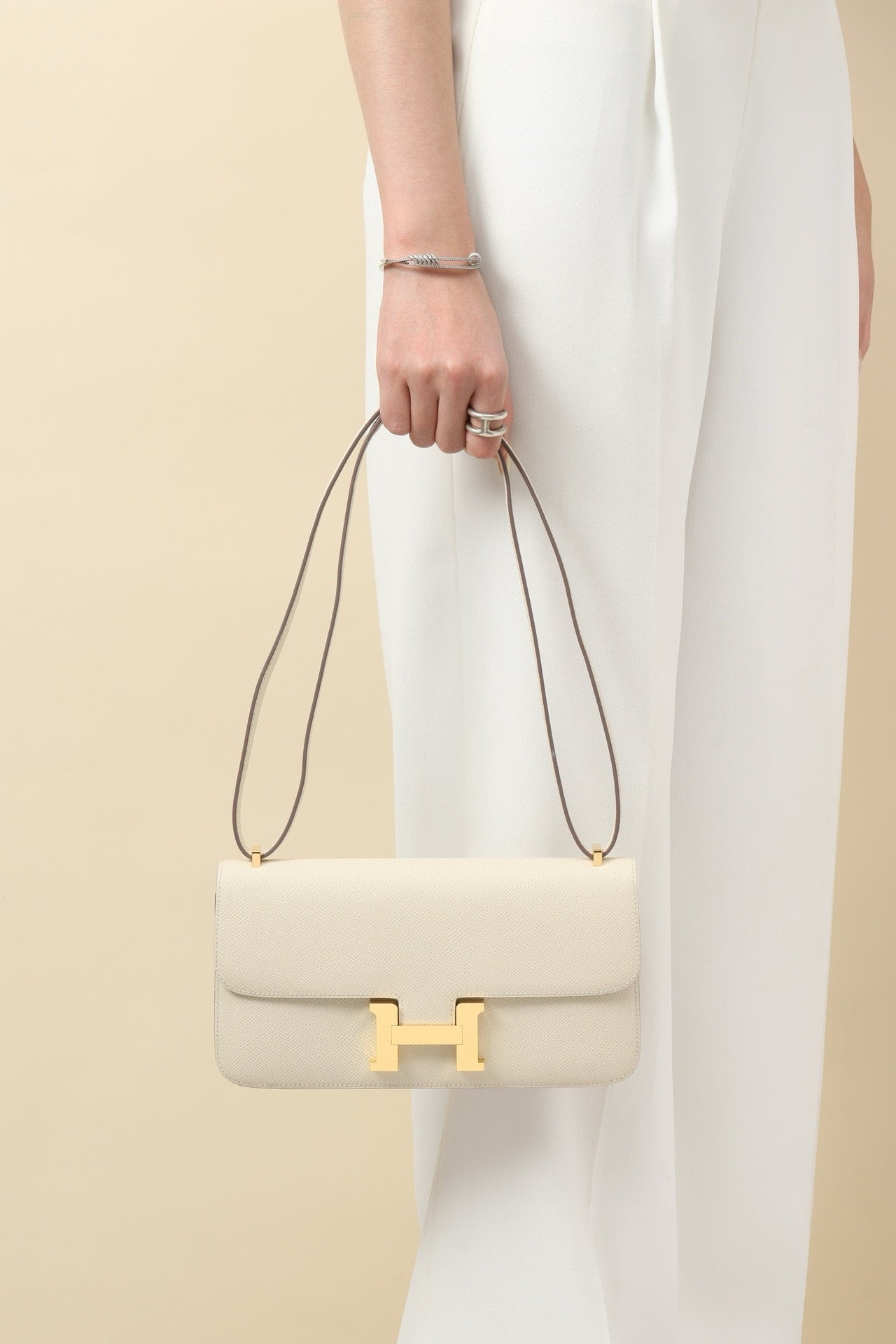 CJG24 , Epsom  CC10 Milkshake White GHW #4369