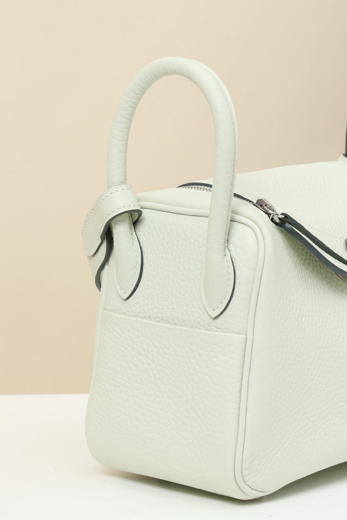 LD19 , Togo 0S Bubble Green  PHW #4565