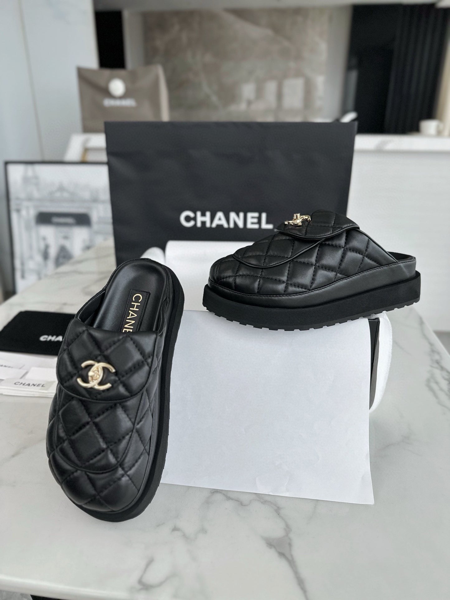 24s Sandal #369