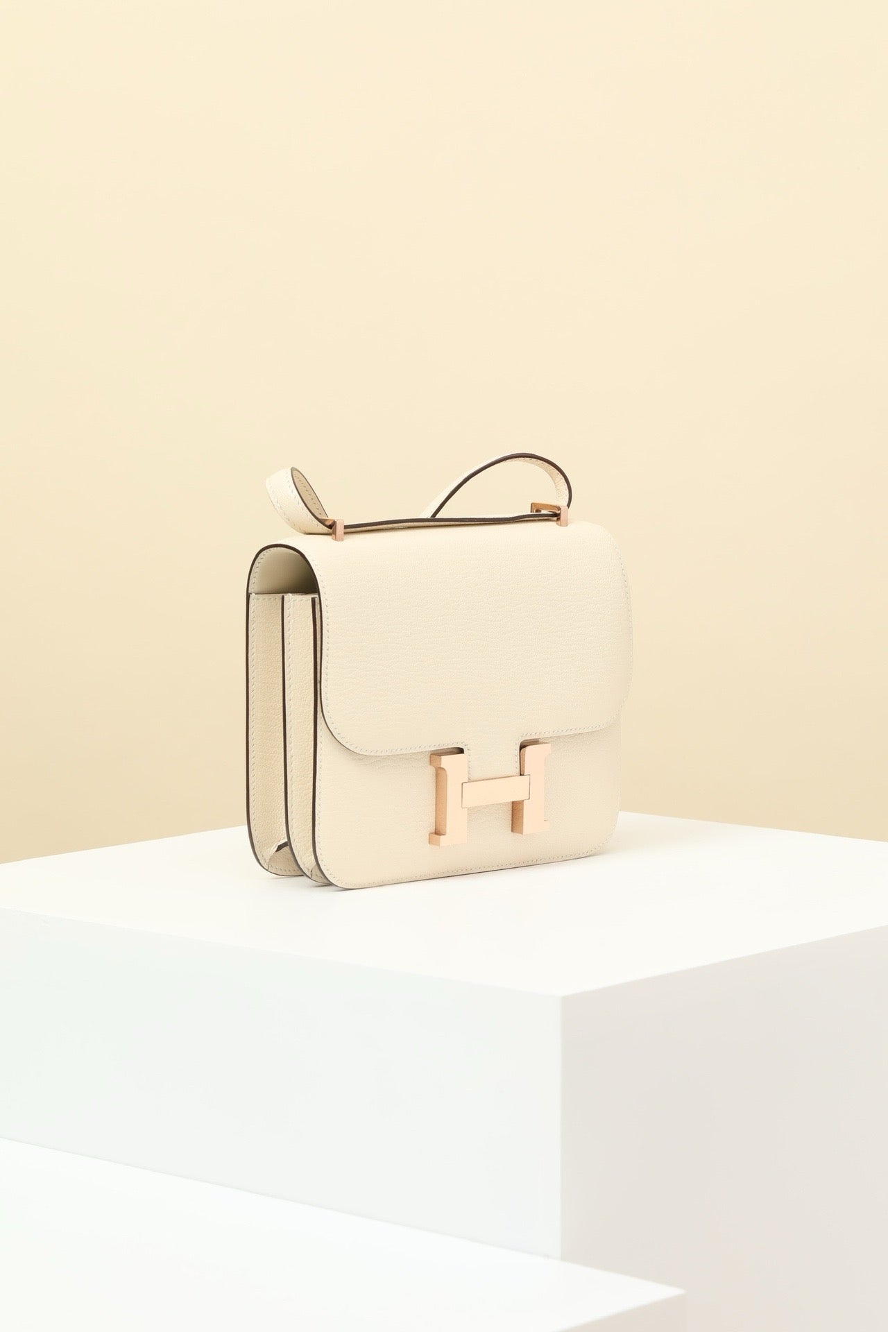 CJ19 19 cm, I2 Cream White Rose Gold Hardware #4351