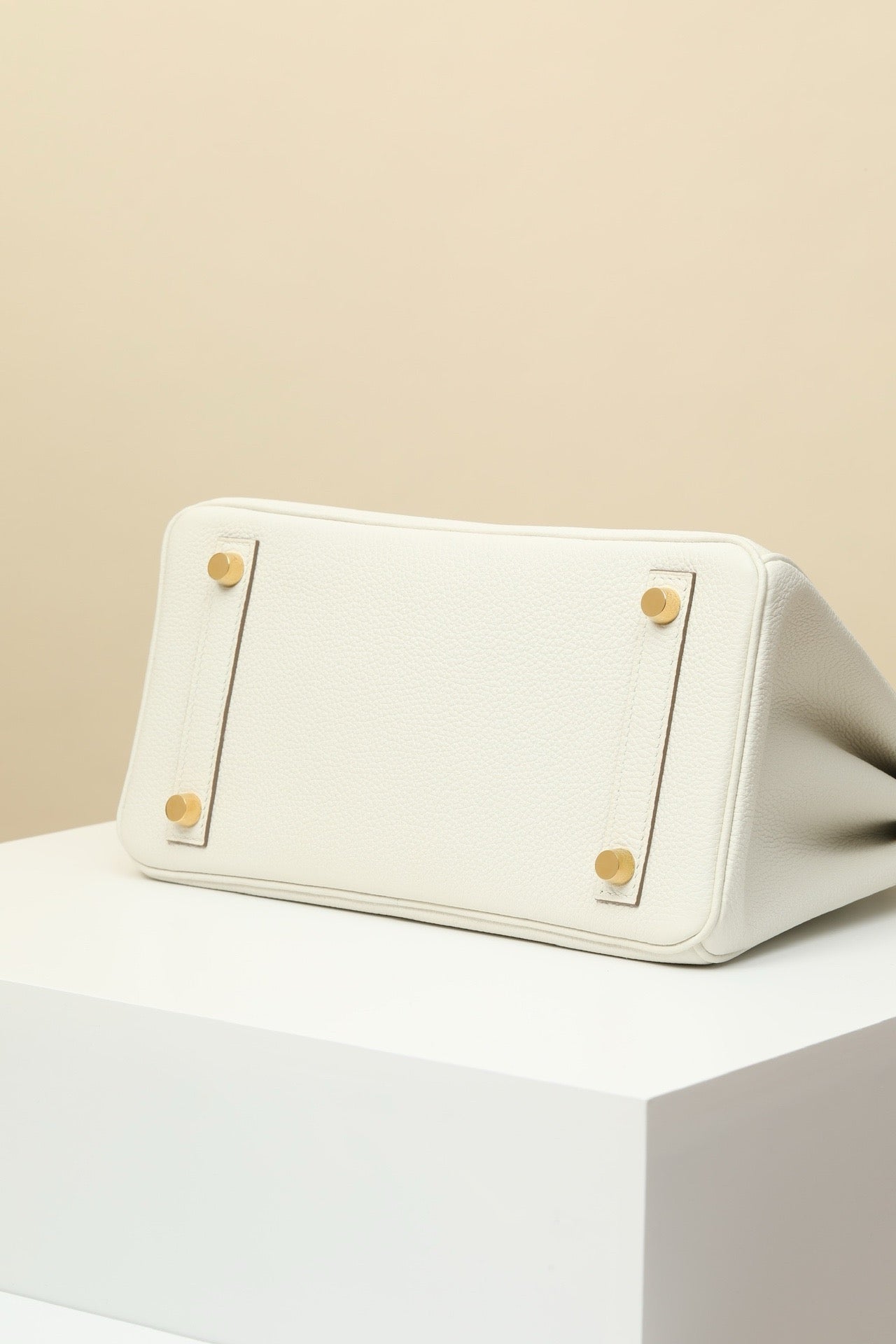 BK25 Mushroom White # 3883