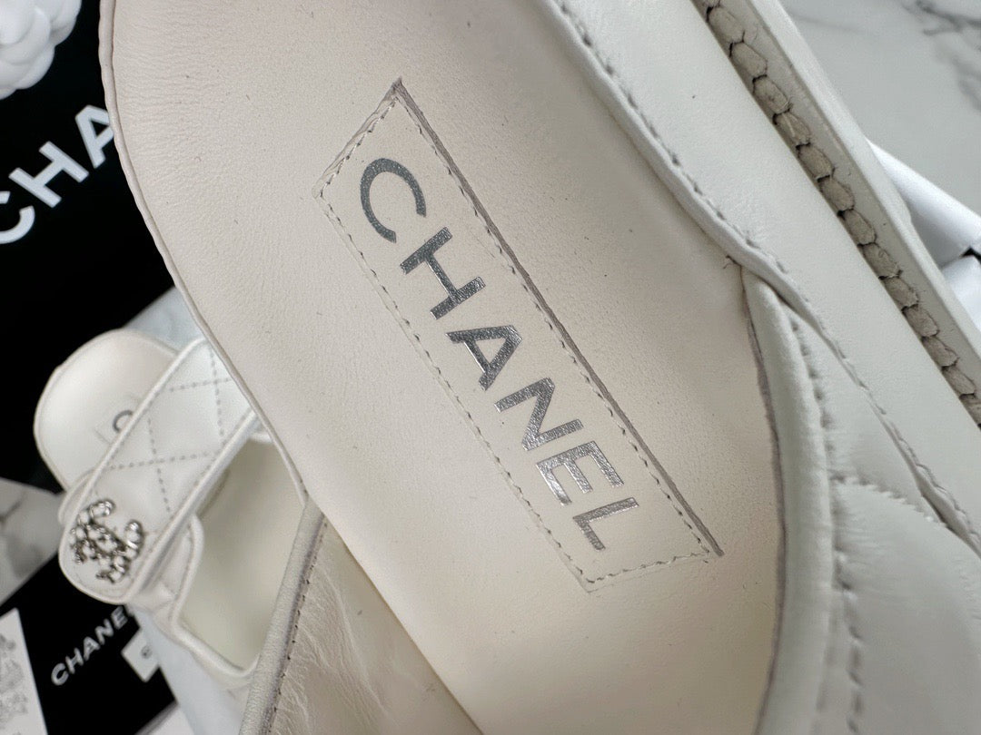 24s sandal #352
