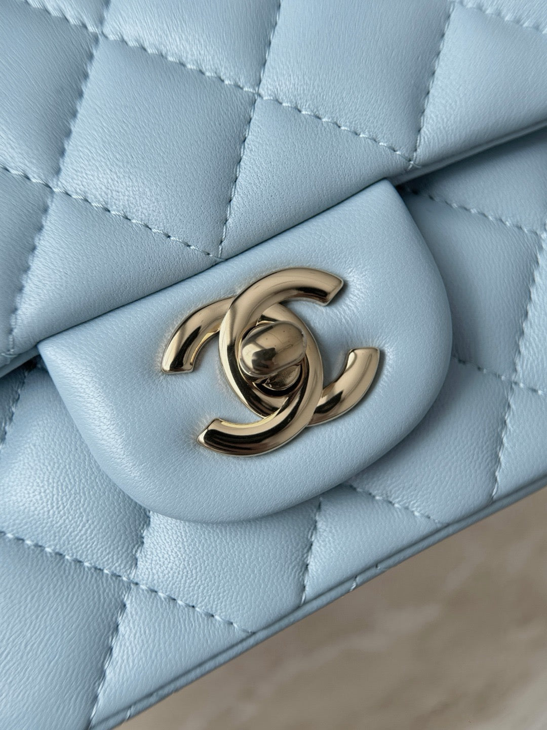 Cf20 Champagne Gold Hardware #4654