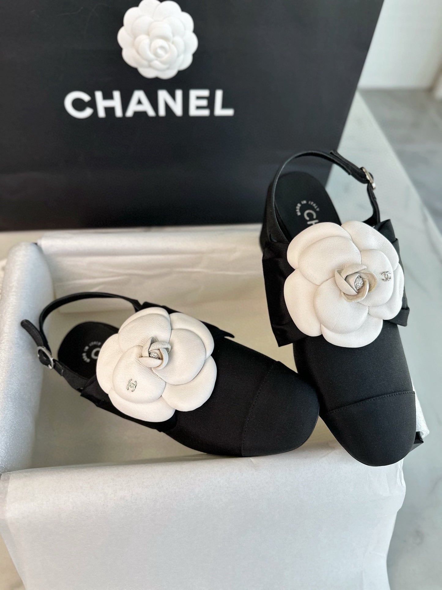 24s Sandal # 313