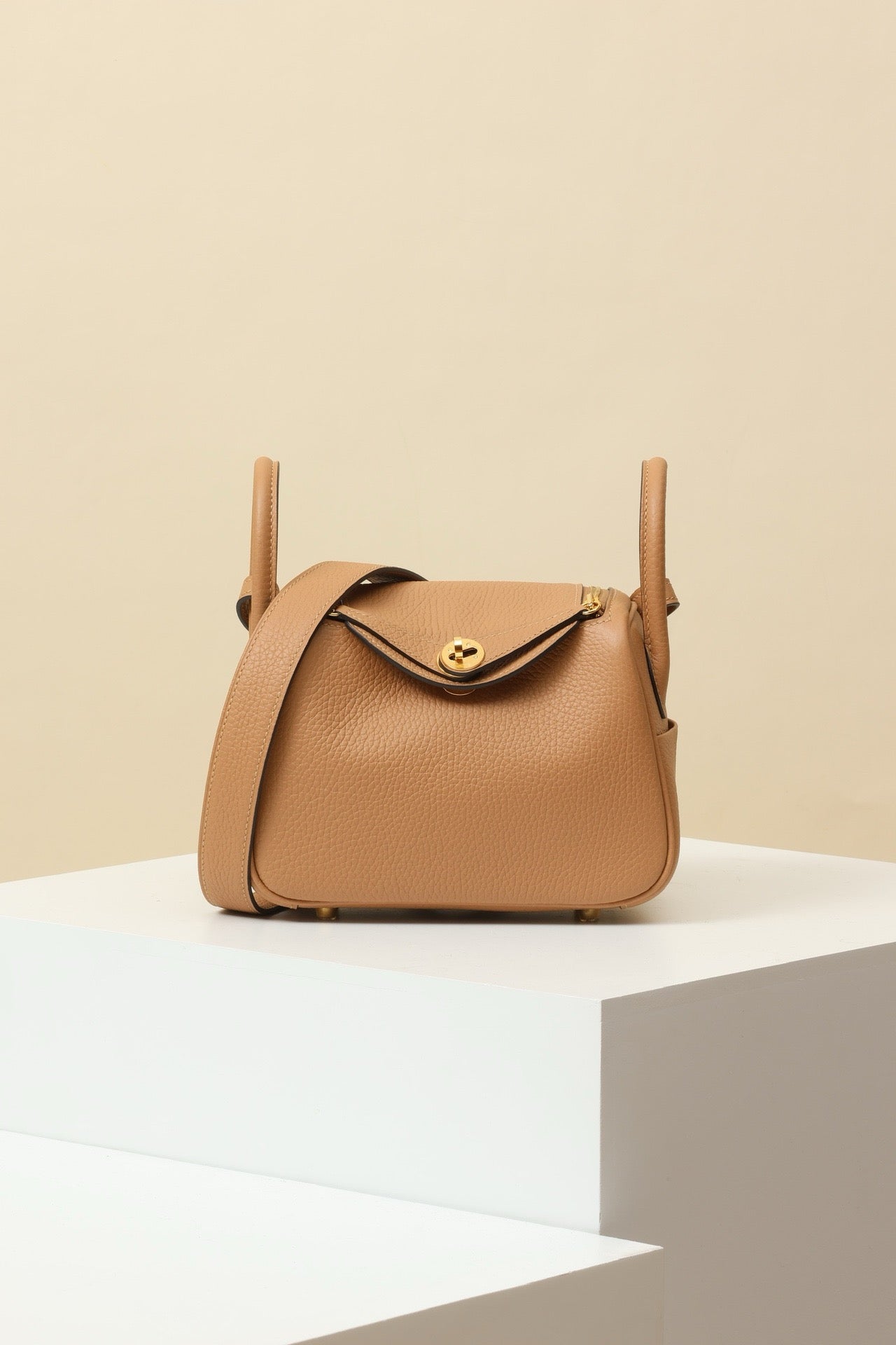 LD19 , Togo , OM Biscuit GHW #4586