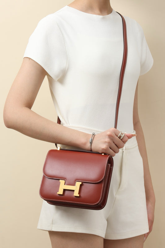 CJ19 19 cm ,  Brick Red Box leather GHW #4293