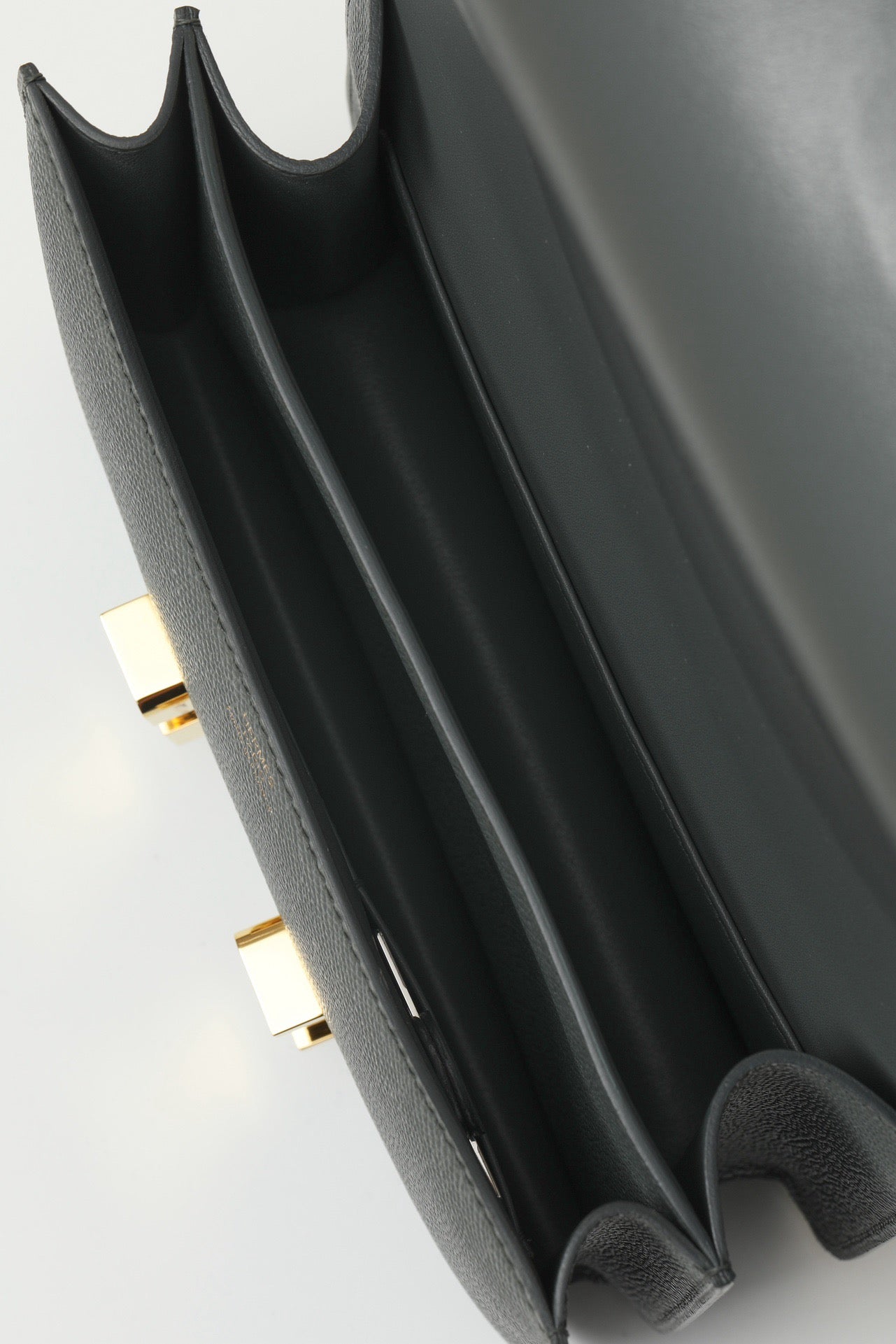 CJ19 19 cm , Almond Green Epsom leather GHW #4333