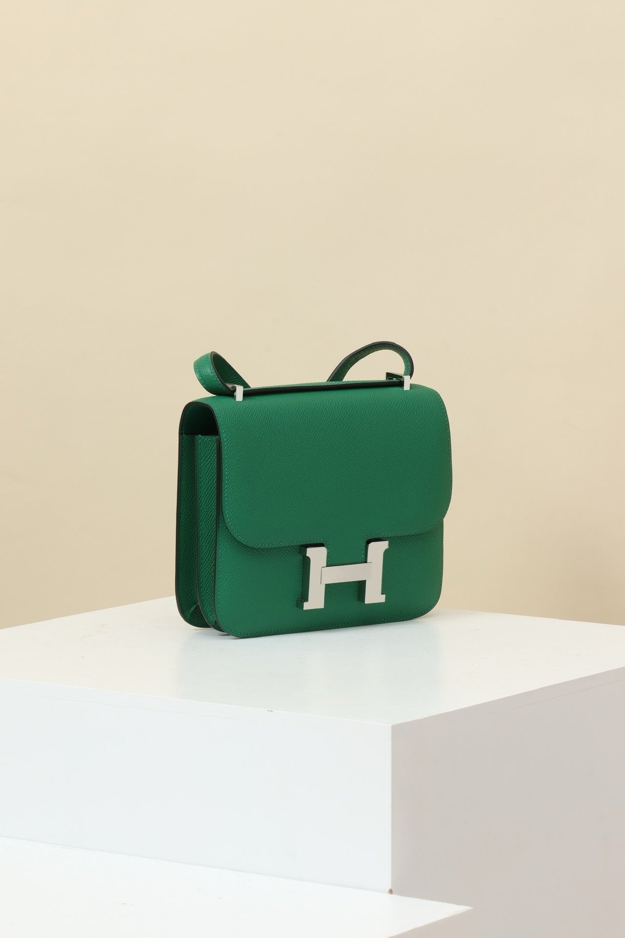 CJ19 19 cm , Velvet Green Epsom leather PHW #4324